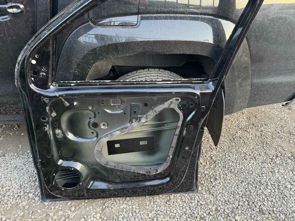 Предна дясна врата за Фолксваген Амарок Volkswagen Amarok
