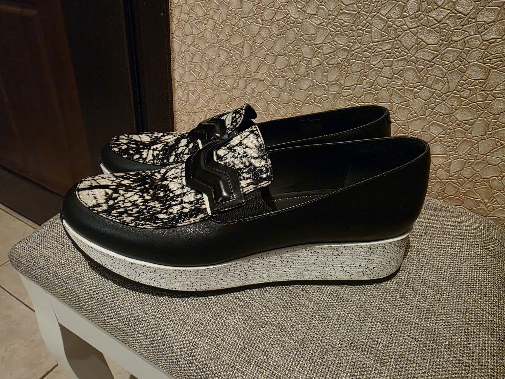 Gaudi, Steve Madden, CB обувки