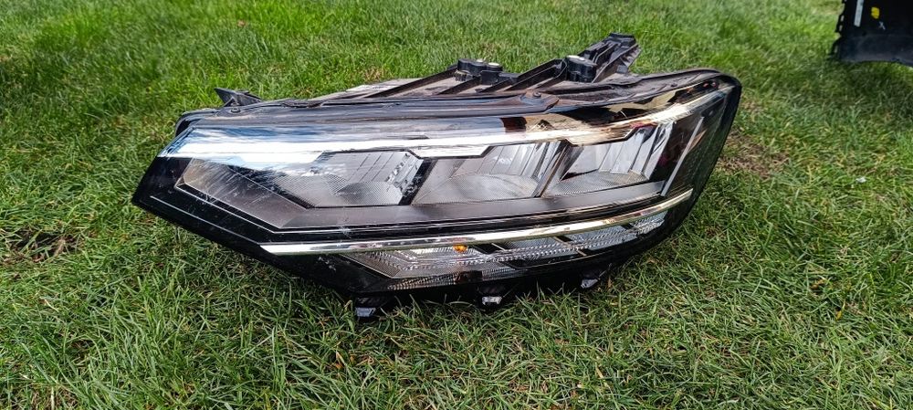 Far stanga full led vw passat b8 facelift original