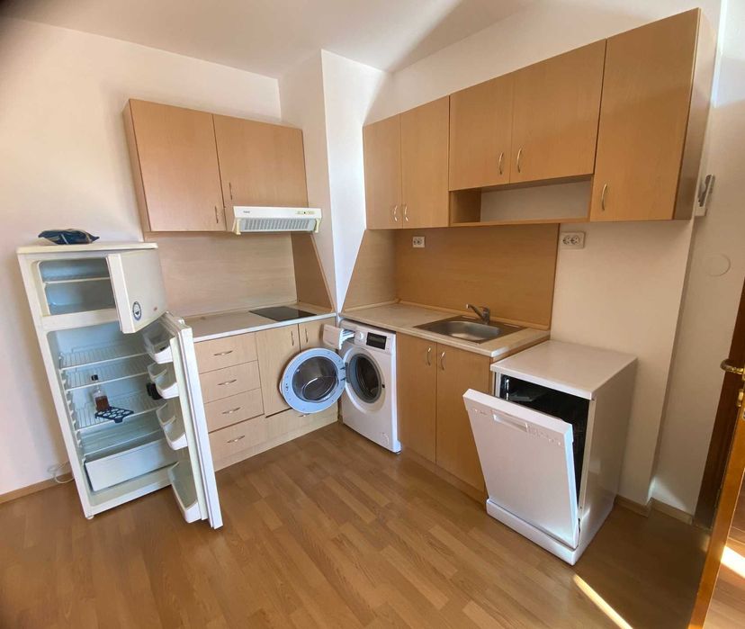 Компактна кухня комплект  с абсорбатор, мивка и смесител