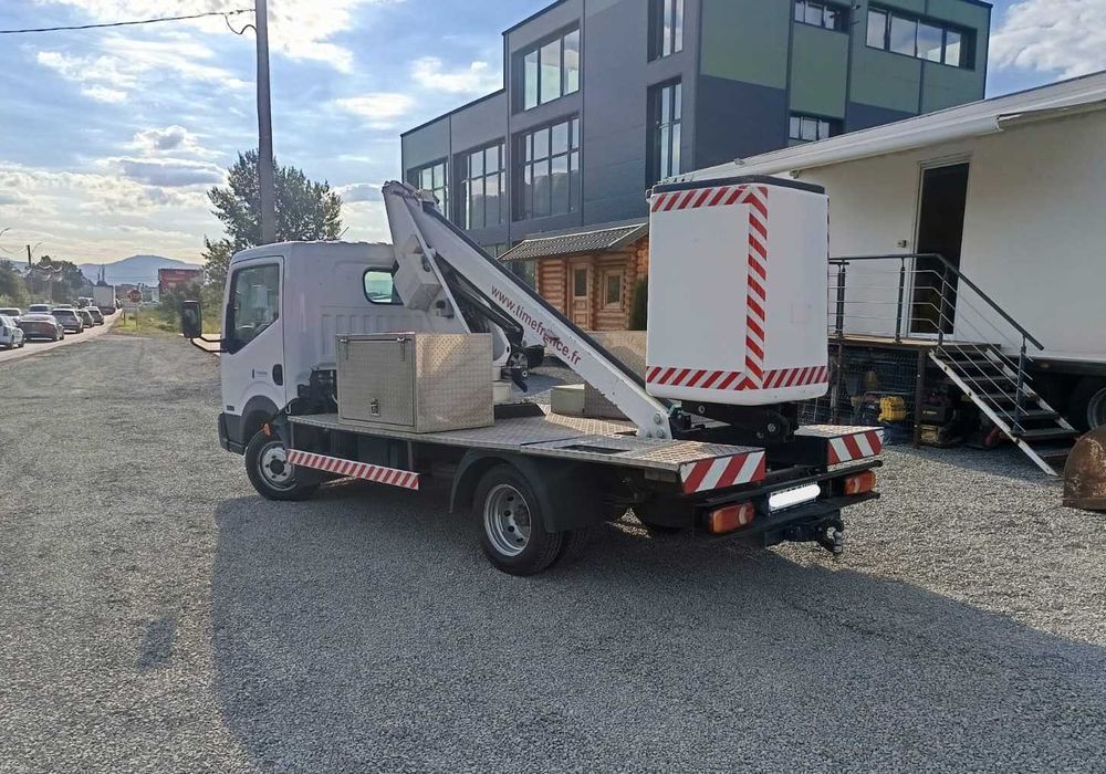 Nacela PRB Nissan Cabstar An Fabricatie 2013, 172396 Km, Motor 2.5L