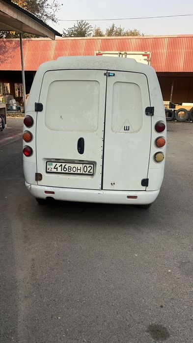 Продам машину  2012г