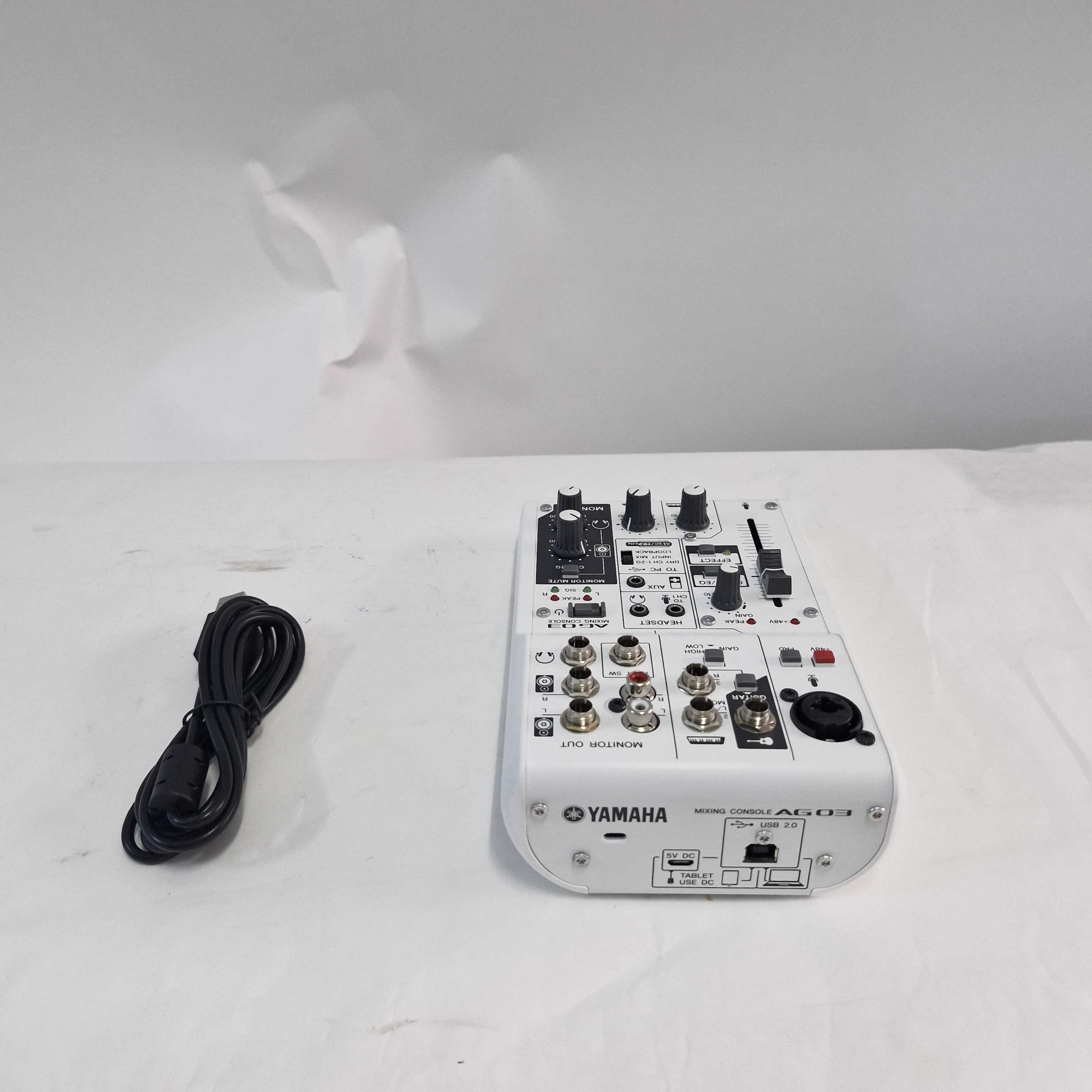 Liquid Money vinde - Mixer analog Yamaha AG 03