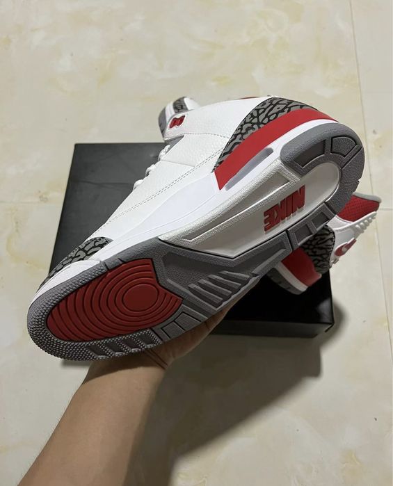 Air Jordan 3 Retro Fire Red (2022)