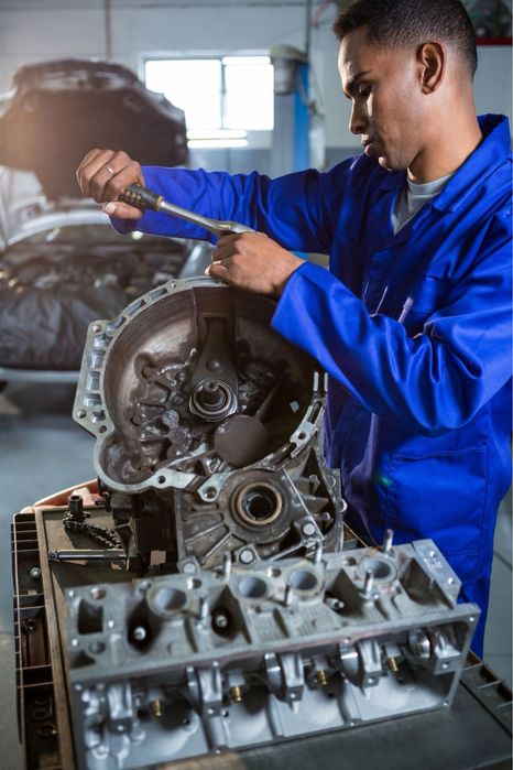 СТО Атырау рядом дина базар запчасти есть