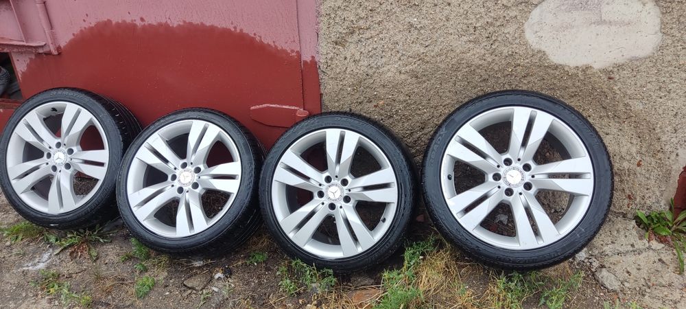 Продам диски для Мерседес разноширокие r18