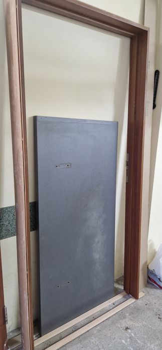 Интериорни врати