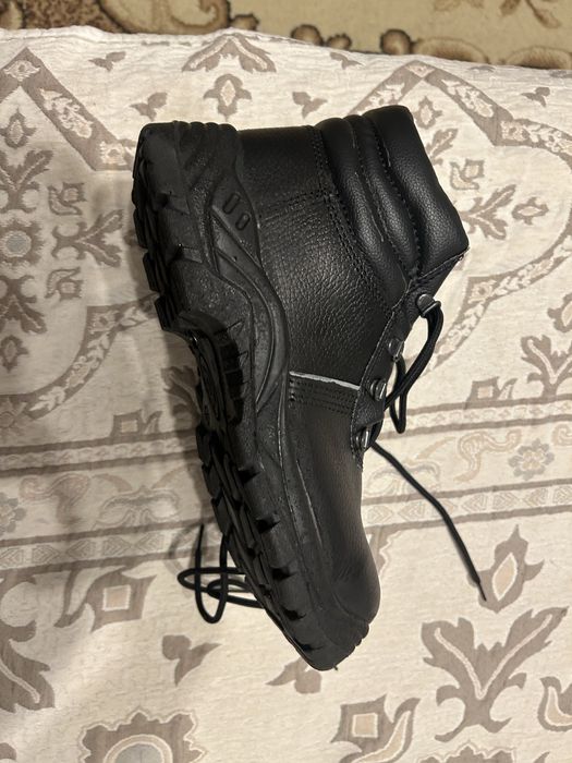 Летние рабочие ботинки