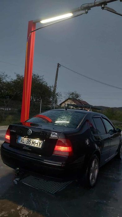 Vând sau schimb bora 1.9 ALH