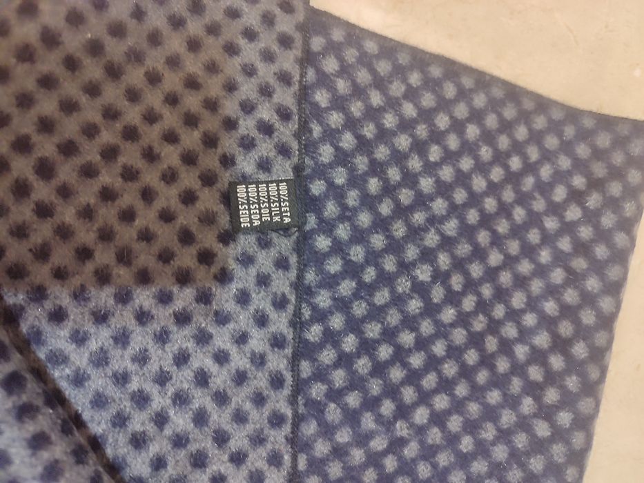 Луксозен шал на Бранд MOTIVI 100%Silk