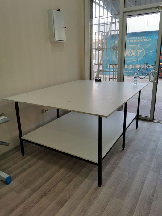 Kroy stoli sotiladi zakaz