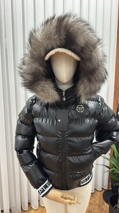 Дамски якета с естествен пух на качулката!