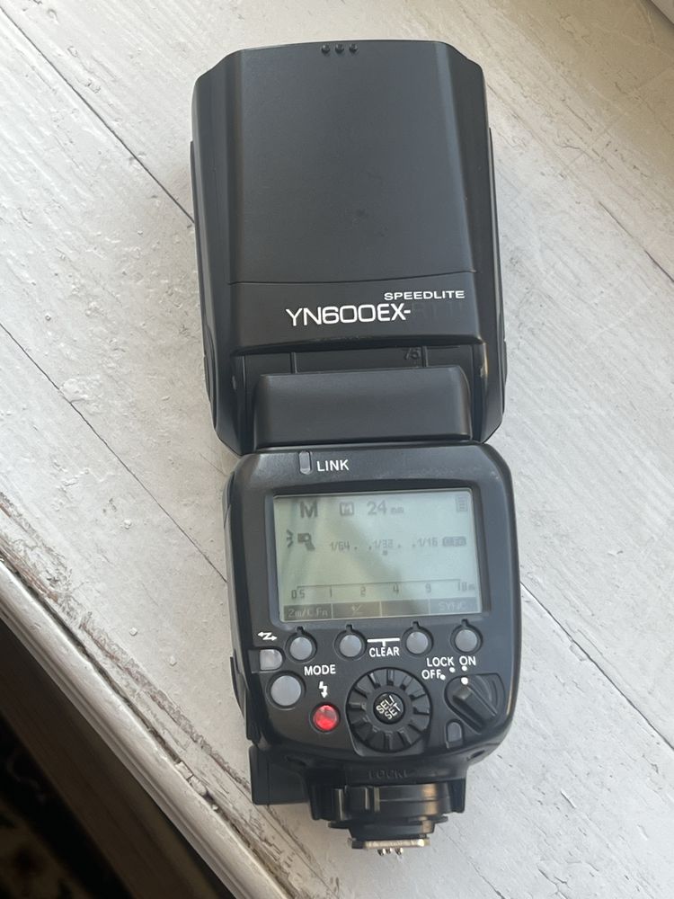 Продаеться вспышка YONGNUO 600ЕX