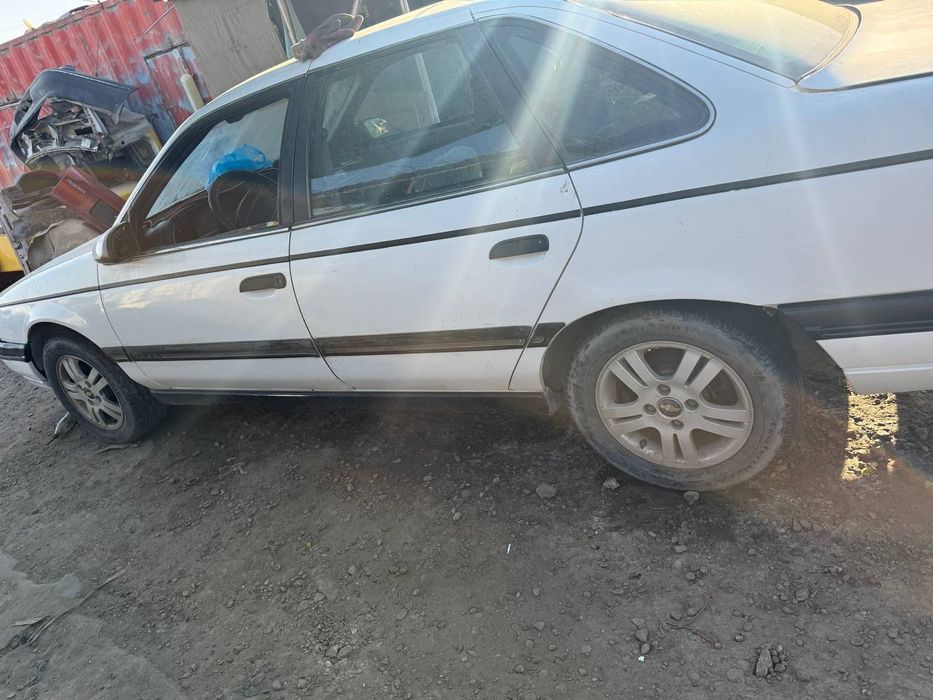 Дверь от форд таурус