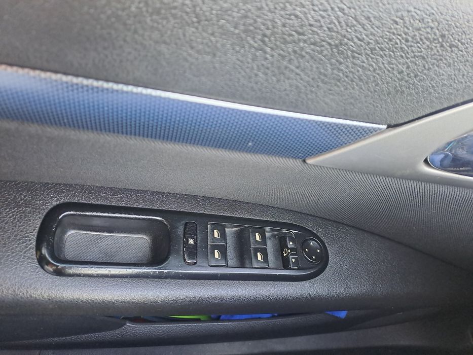Peugeot 407 berlina pret negociabil
