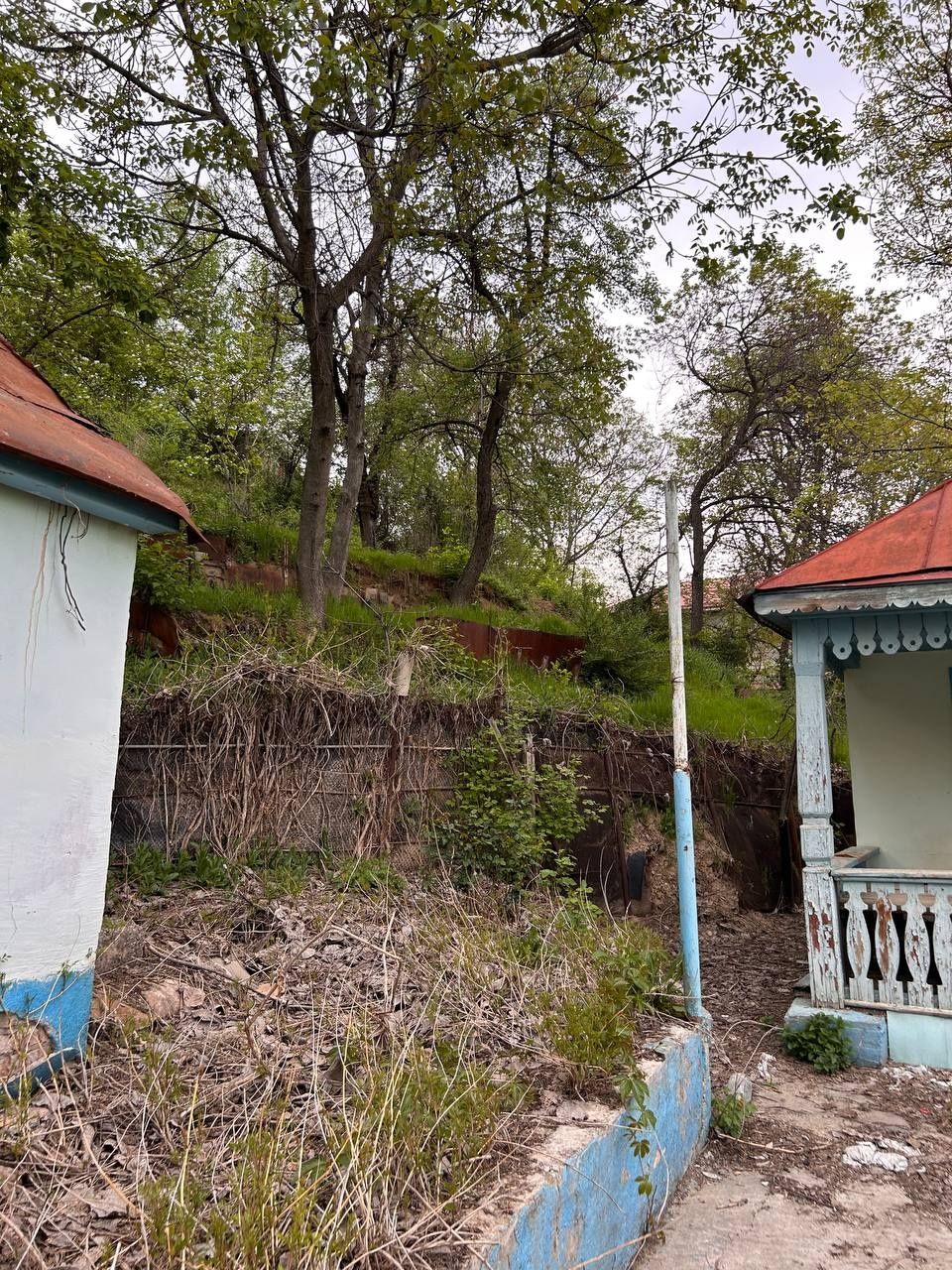 Продается дача в центре Чарвака.
