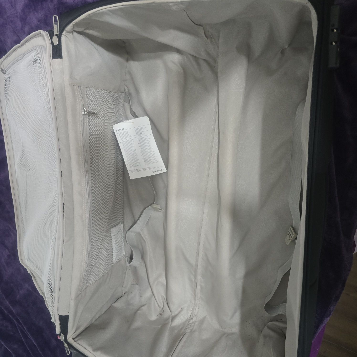 Samsonite B-LITE 5, spinner 78cm.
SPINNER 78 CM EXP