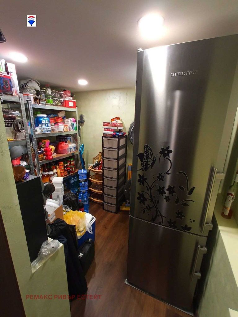 Продава се Къща в Русе, Център - 80 кв.м за 1549 €/кв.м - Снимка #4