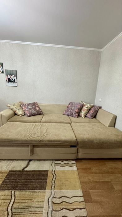 Продам диван угловой