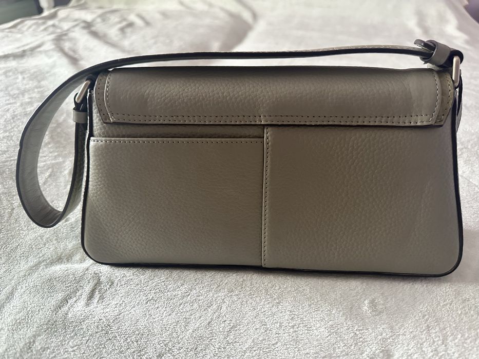 Оригинална дамска кожена чанта Radley London