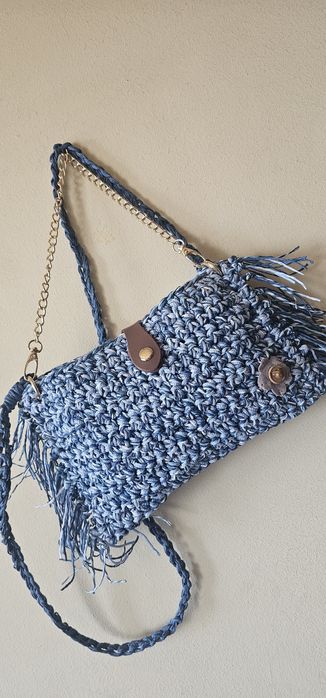 Плетени дамски чантичка