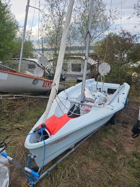 Ветроходна лодка Laser Bahia 4.65m