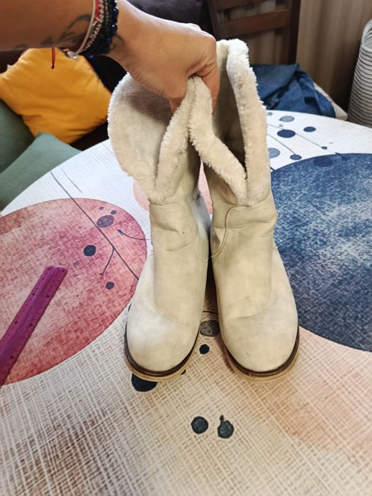 Топли зимни ботуши