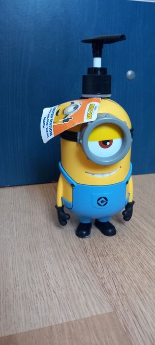 Dispenser minions dozator sapun