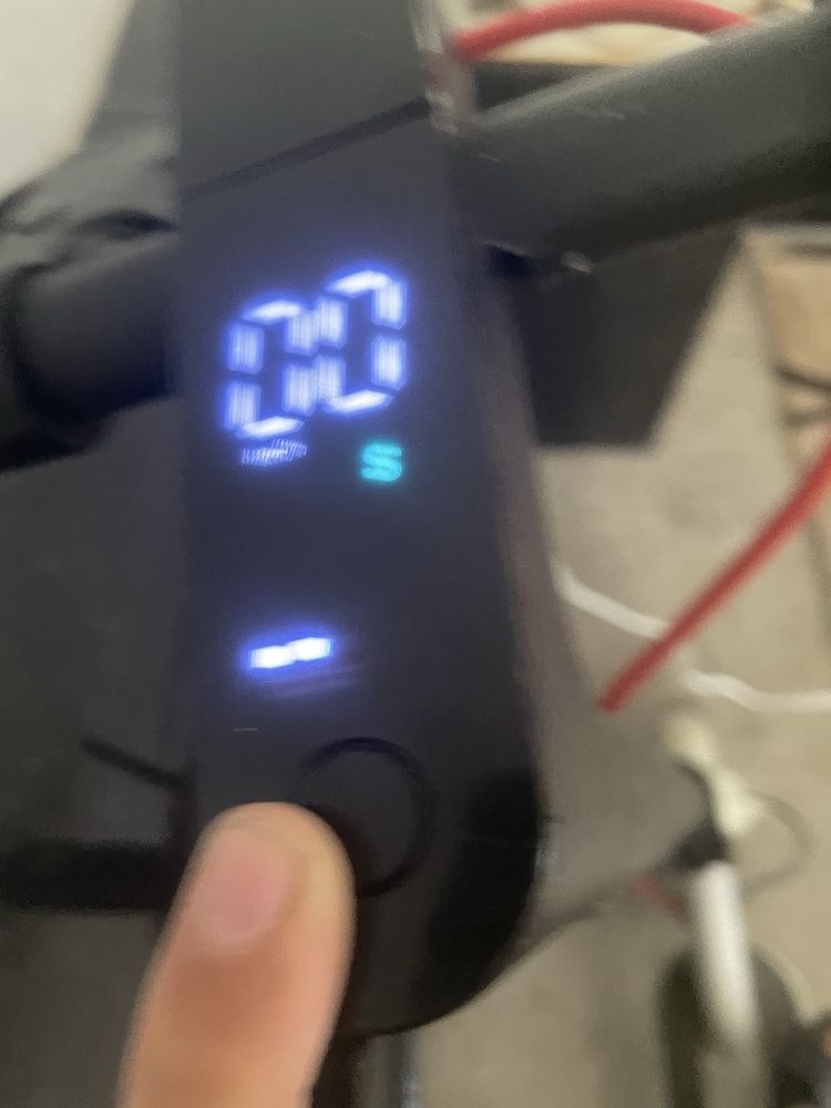Elektrosamokat sotiladi holati zor