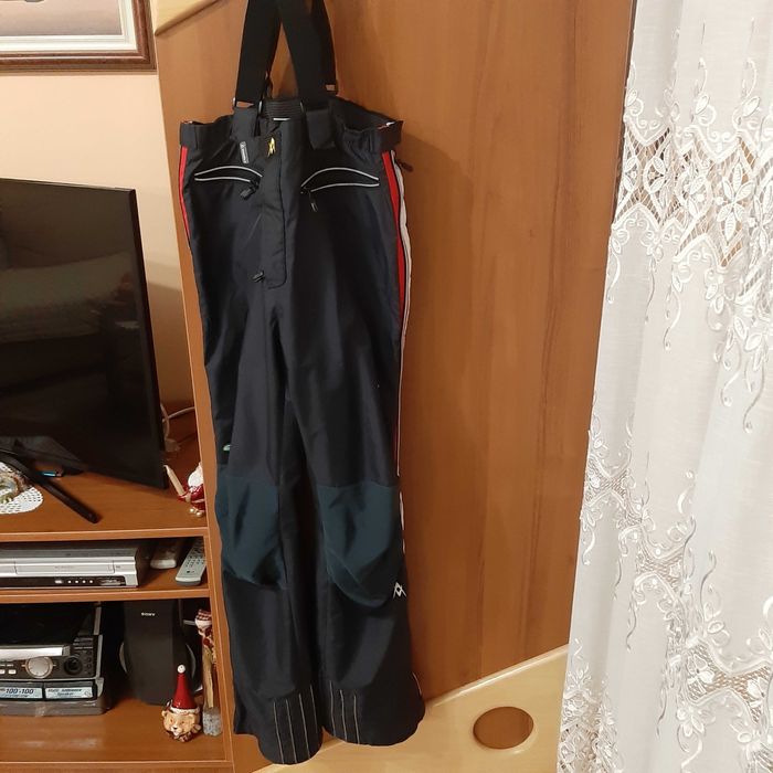 Гащеризон с подплата за ски,туризъм и риболов