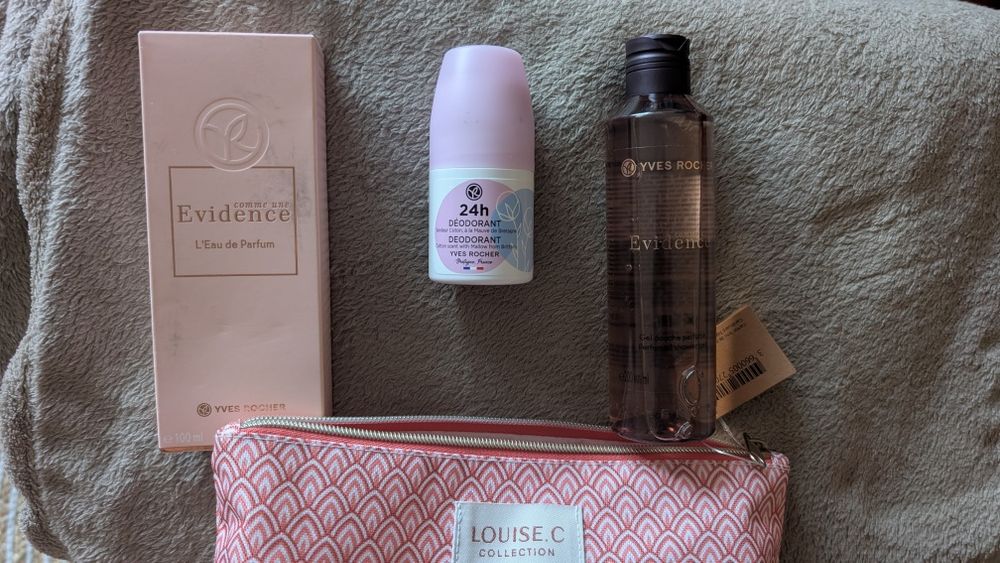 Set Comme une Evidence (parfum, gel de dus, deo)