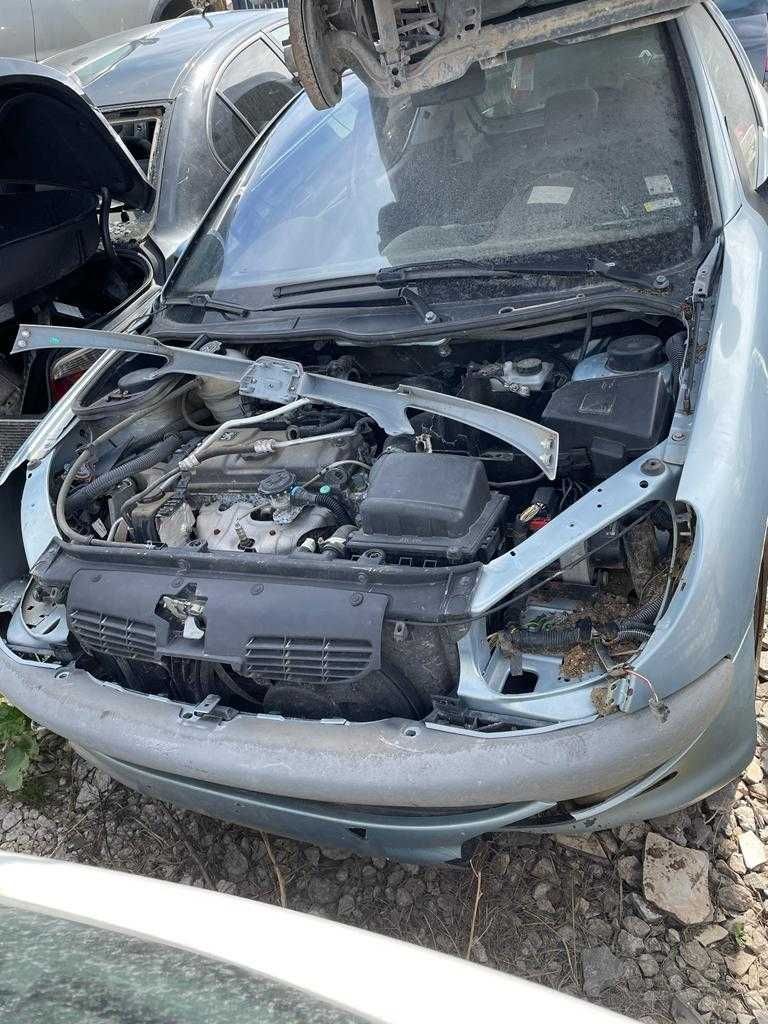 Пежо 206 / Peugeot 206 1.4i / 1.9d НА ЧАСТИ!