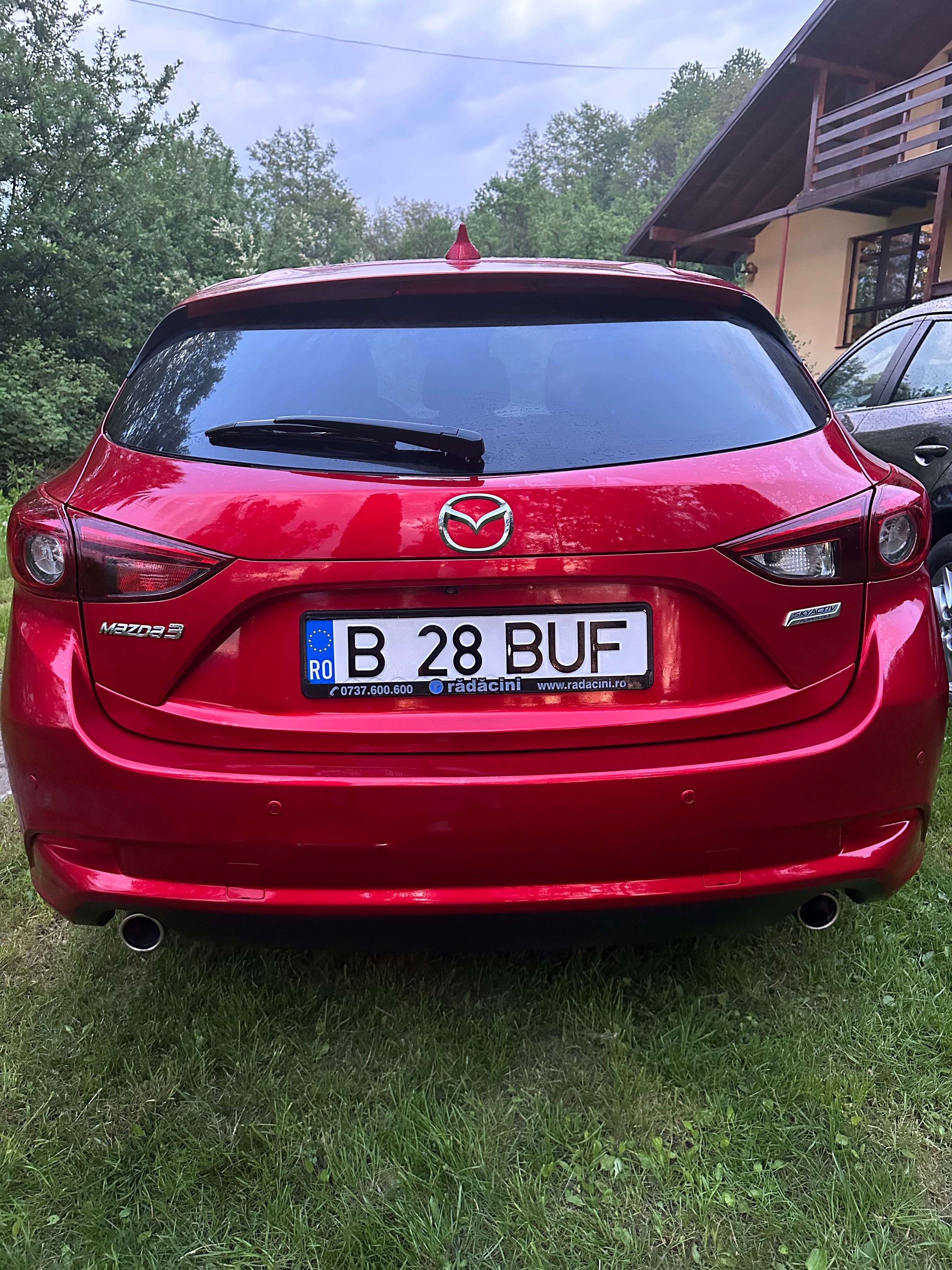 Mazda 3 Hatchback Revolution