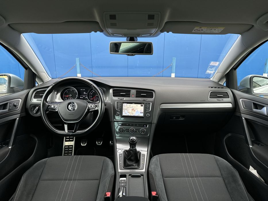 VW Golf 7 Alltrack 4Motion 1.6 TDI*Distronic*Lane Assist*RATE Avans 0%