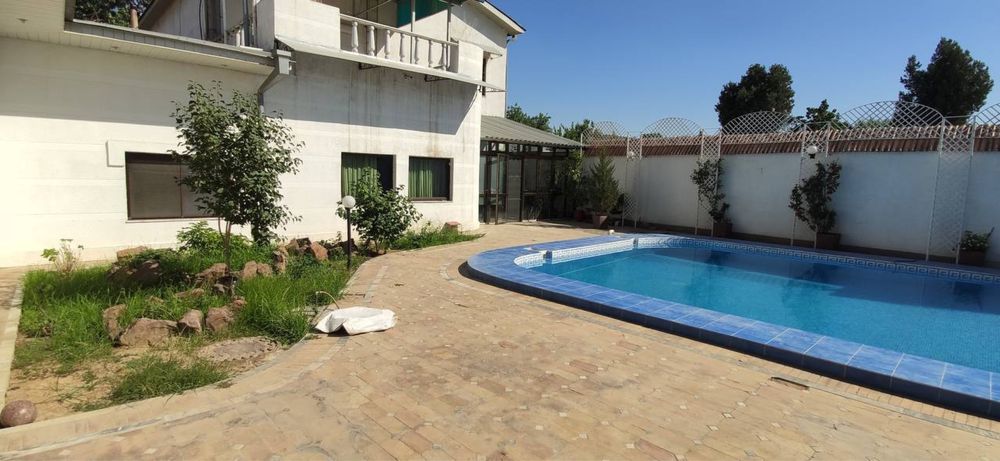 Продаётся дом 6.4 соток ор-г Азербайджанский центр