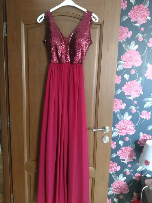 Rochie de gală, model deosebit