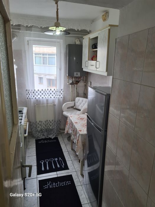 Persoană fizică - 2 camere str 22 decembrie