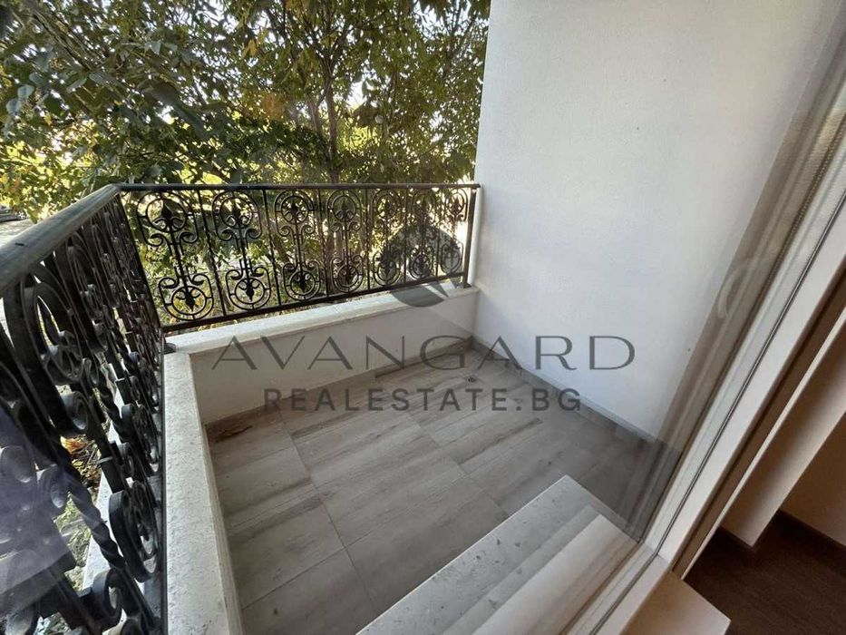 Продава се Двустаен апартамент в Пловдив, Христо Смирненски - 82 кв.м за 1449 €/кв.м - Снимка #8