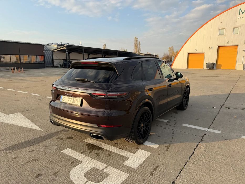 Porsche Cayenne Primul proprietar, cumparata de la Porsche Pipera in 2018