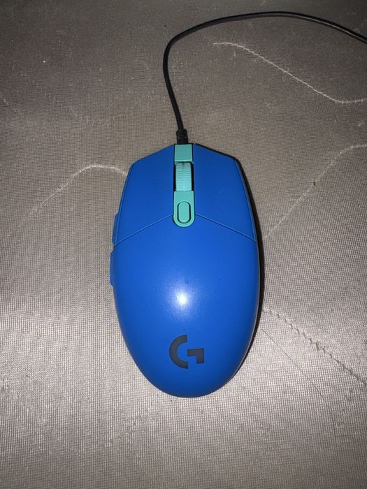 Продам игровую мышку logitech 102