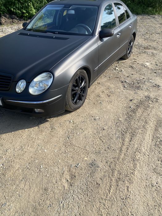 Vand Mercedes E220