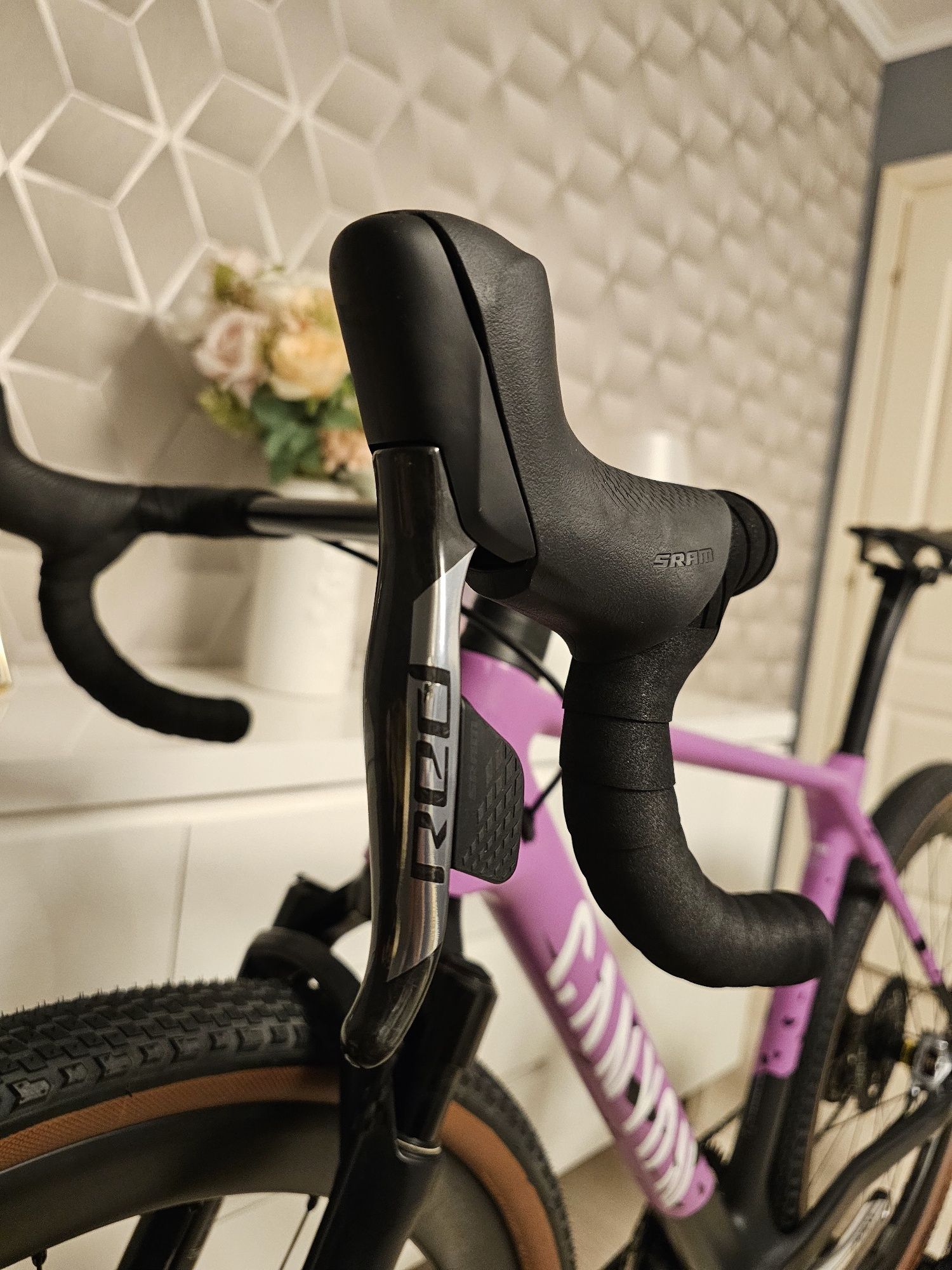 Gravel Canyon Grizl CF SLX 8 etap XPLR RED