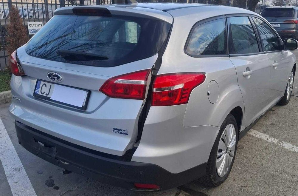 Ford Focus 1.5 120cp