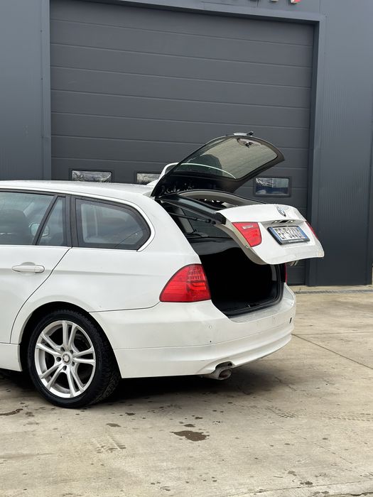 Bmw 318d 2011 automat navi mare