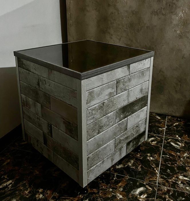 Infinity Table – Măsuță cu efect de tunel infinit LED