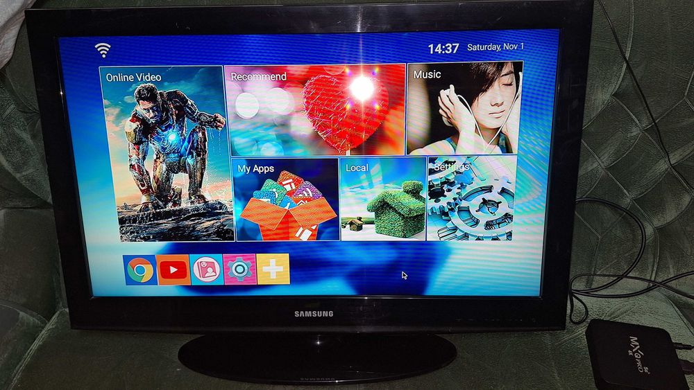 телевизор samsung 32", не смарт