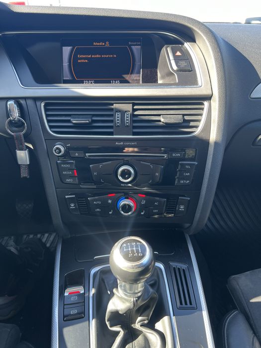 Audi A4 Avant 2.0 TDI 177 CP Quattro S-Line 2013