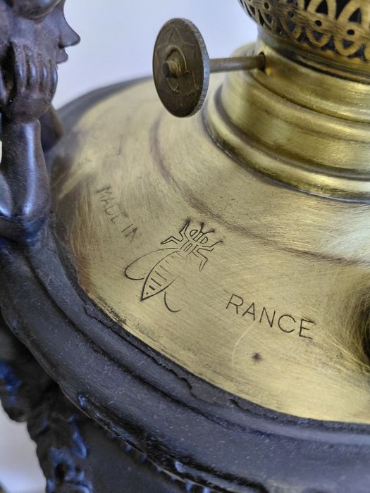 Vând lampă pe gaz veche