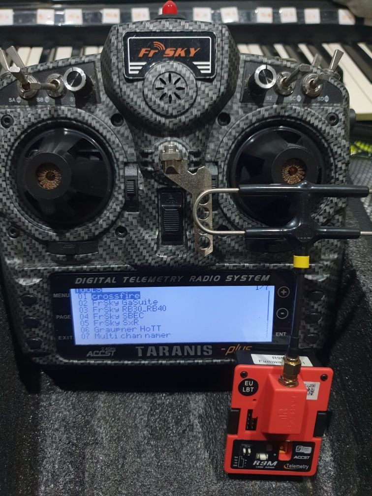 Taranis x9d plus special edition full carbon