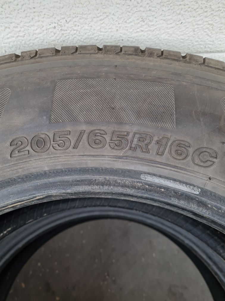 Летни гуми за Бус 2 броя FIRESTONE Vanhawk2 205 65 R16C  дот 0517